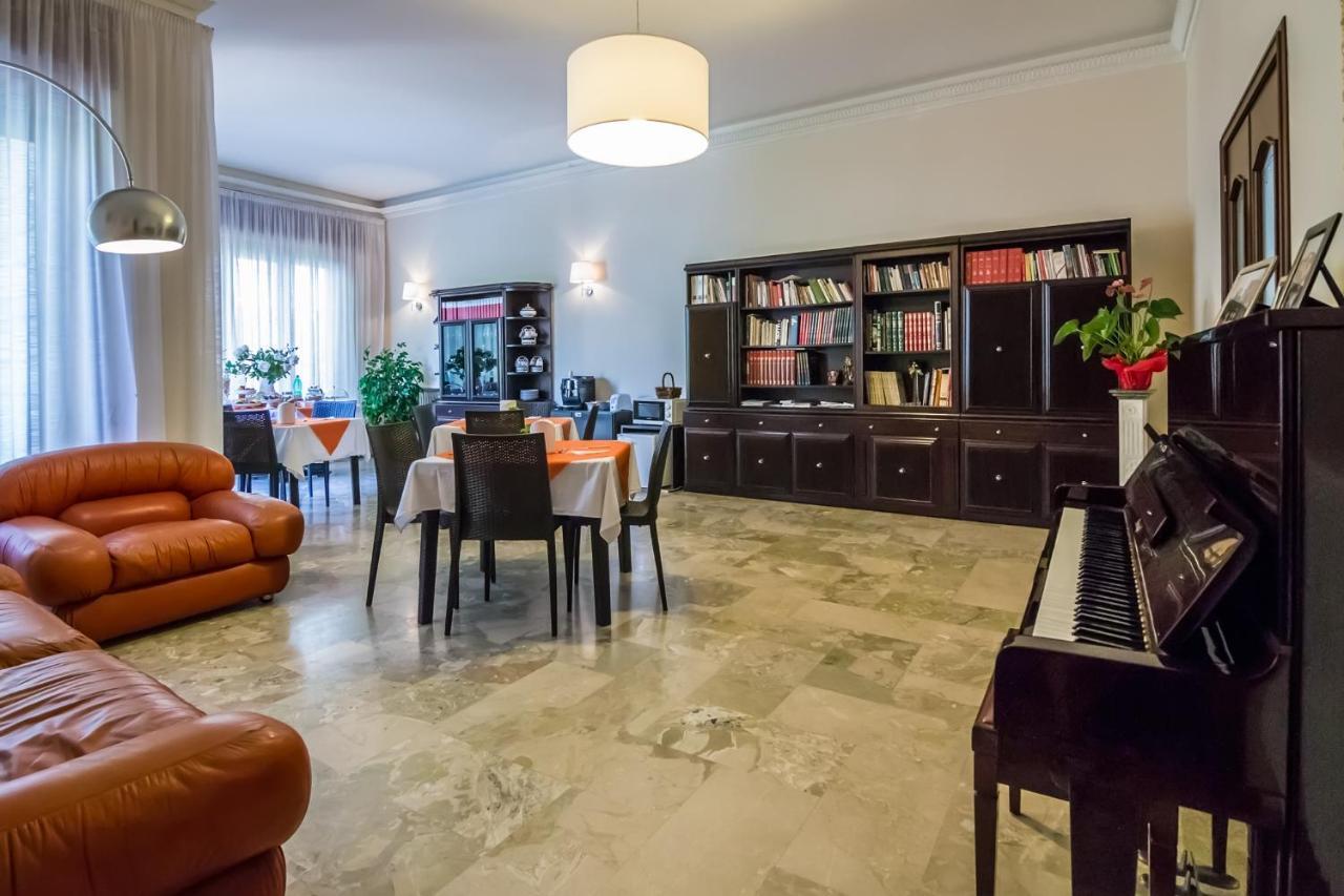 Villa Lazzari B&B Tra I Due Mari Maglie Exterior foto