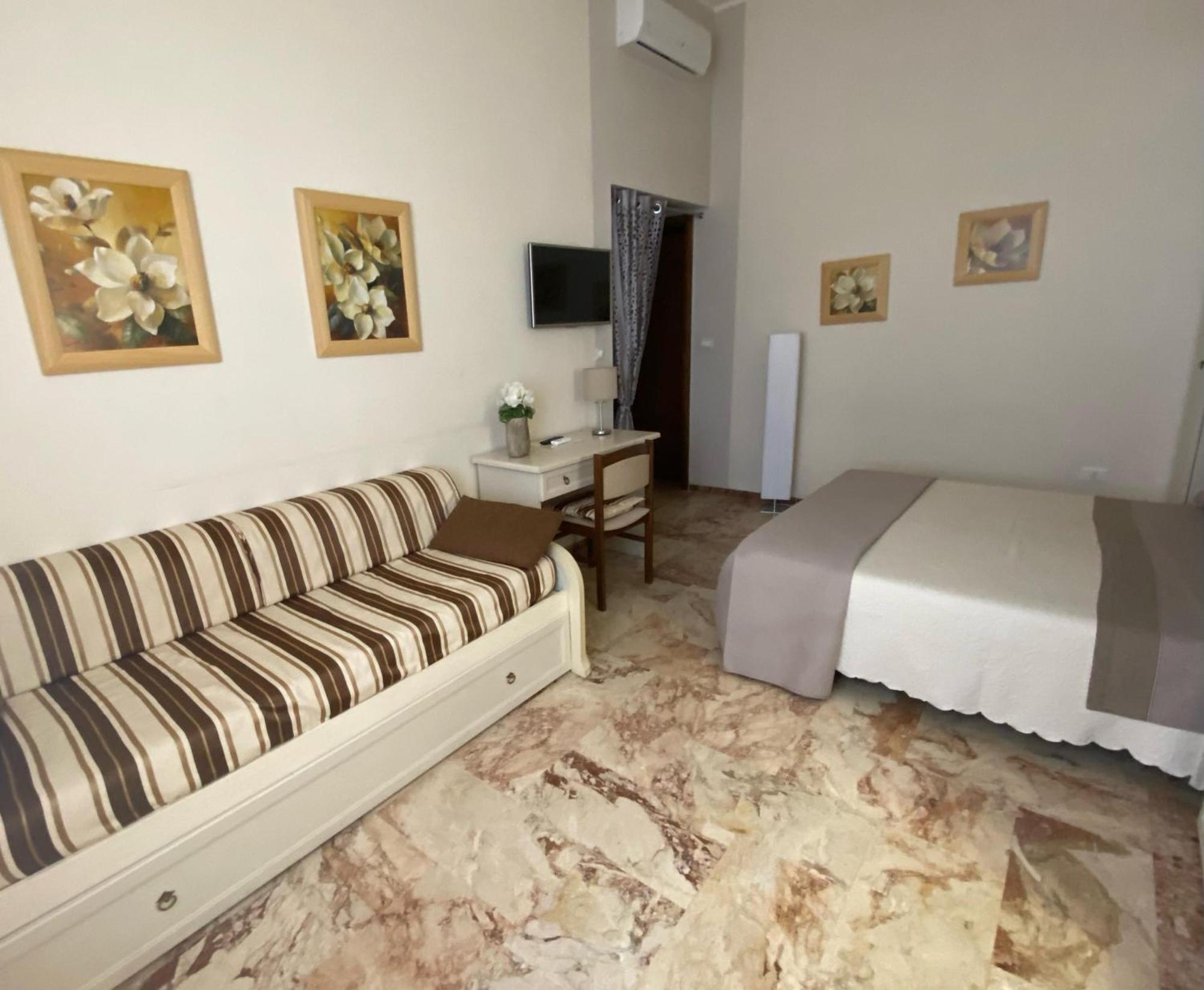 Villa Lazzari B&B Tra I Due Mari Maglie Exterior foto